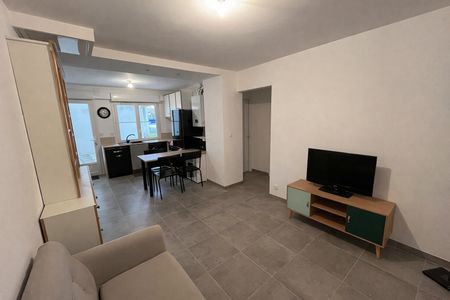 REZE - Appartement 4 pièces - 61.68 m2 - Photo 5