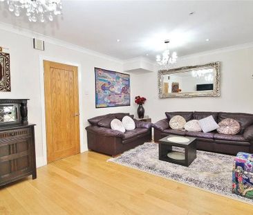 4 bedroom bungalow to rent - Photo 1