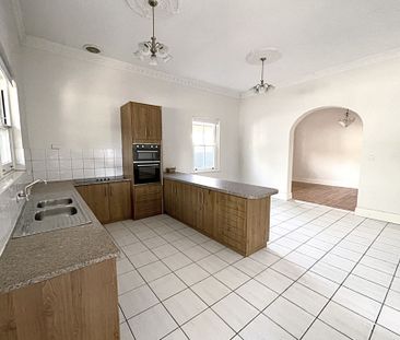 Located along Side a Service Road of Churchill Road! - Easy off Str... - Photo 4