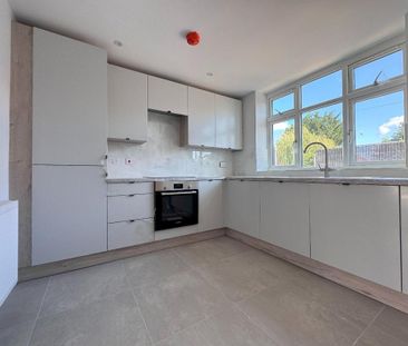 4 bedroom semi-detached house to rent - Photo 1