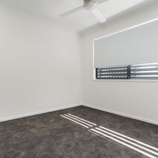 Be quick to secure this near new 4 bedroom townhouse situated in a quiet complex, close to public transport & amenities.isting - Photo 1