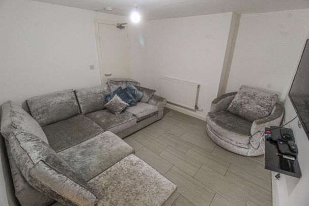 Meadow Street, Treforest, Pontypridd - Photo 1