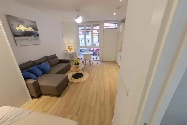 Piso de alquiler en Calle de Santa Julia, San Diego - Foto 1