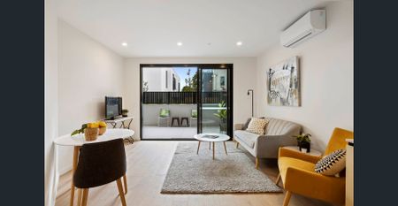 Contemporary Comfort in a Prime Location - Photo 3