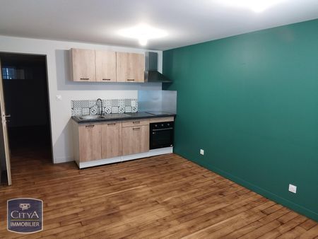 Location Appartement 2 pièces 32m² ST YRIEIX LA PERCHE 87500 - Photo 2