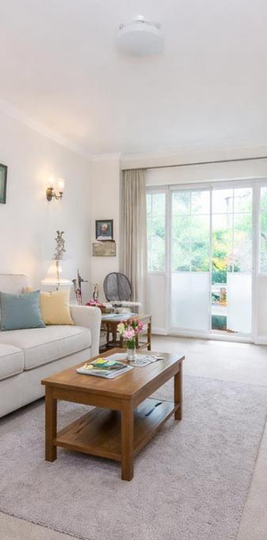 2 bedroom house to rent - Photo 1