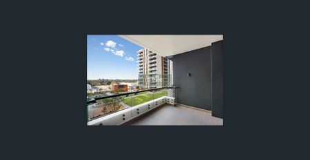 Modern North Facing Apartment on 7th Floor. Lift Access - Photo 5