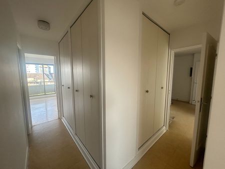 Location Appartement 4 pièces 93m² - Photo 4