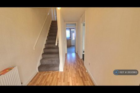 3 bedroom terraced house to rent - Photo 5