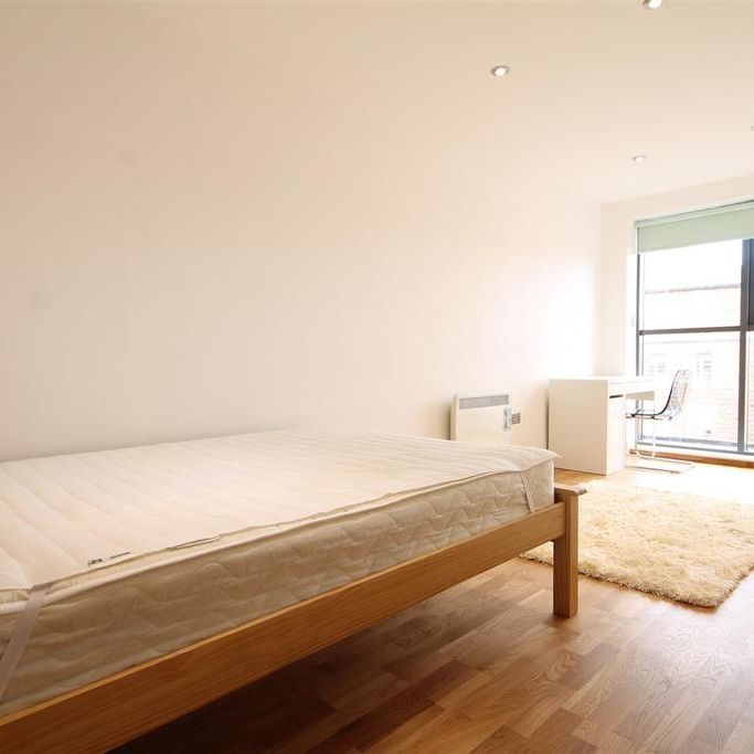 1 bedroom penthouse to rent - Photo 1