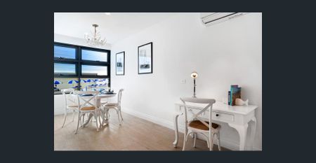 'The Hamptons' - Fully Furnished. Stay from 1 month. Includes all utilities. - Photo 2