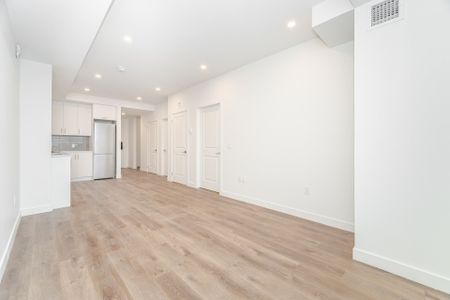 For Lease - 461 Green Road Unit# 405, Hamilton, Ontario - Photo 2