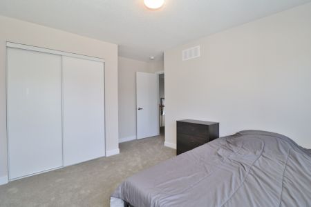 658 Terrier Cir - Photo 4