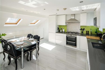 3 bedroom apartment to rent - Photo 4