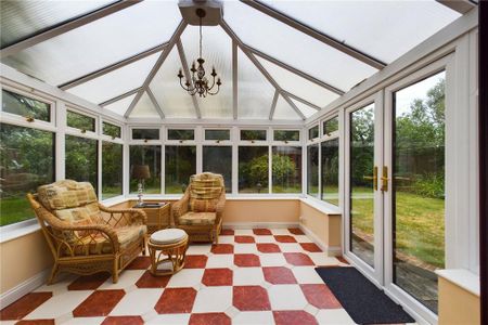 5 bedroom detached house to rent - Photo 3