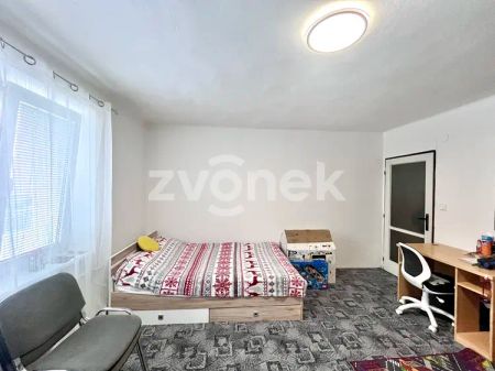 Pronájem bytu 2+1 s balkonem, ul. Bezručova, Otrokovice - Photo 3