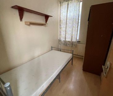 4 bedroom house to rent - Photo 6