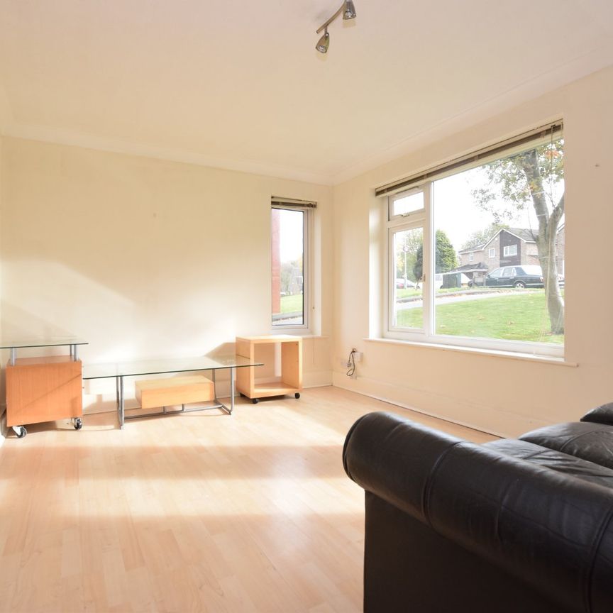 34, Blackmoor Court, Alwoodley, Leeds, West Yorkshire, LS17 7RS - Photo 1