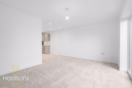 3 bedroom property to rent - Photo 2