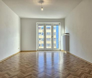 Nähe Hauptbahnhof: Zentral gelegene 3-Zimmer-Wohnung - Photo 2