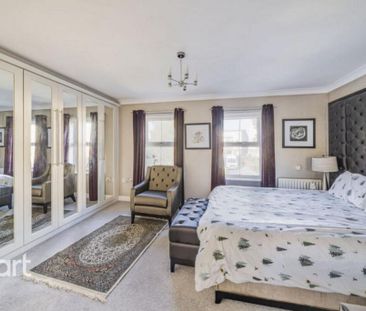 4 bedroom semi-detached house to rent - Photo 5