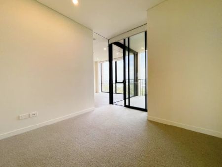 1 Ivanhoe Place, Sydney - Photo 2