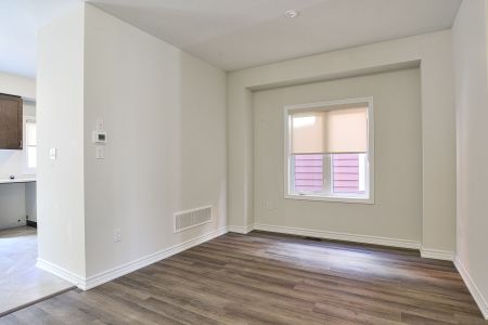 For Lease - 185 Beechwood Forest Lane, Gravenhurst, Ontario - Photo 2