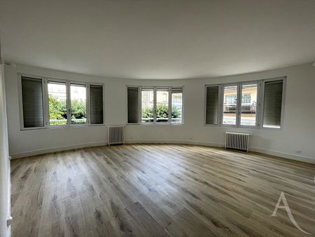 Location appartement 4 pièces, 78.28m², Châteauroux - Photo 2