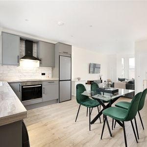 11 Norton Road, Southborough, TN4 0HE - Photo 2