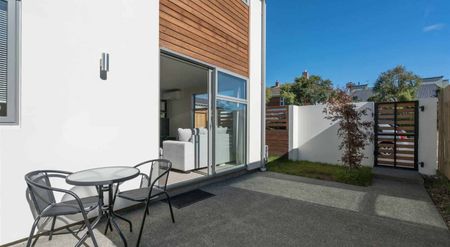 Central townhouse - 3 large bedrooms - Photo 2