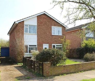 Cedar Avenue, Ruislip, HA4 - Photo 2