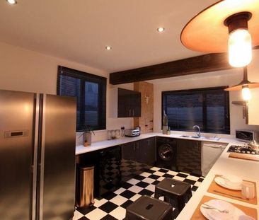 4 bedroom house to rent - Photo 1