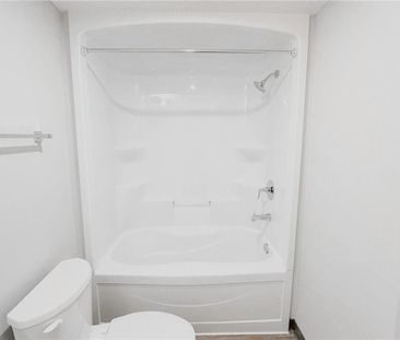 For Lease - 595 Strasburg Road Unit# 206, Kitchener, Ontario - Photo 1