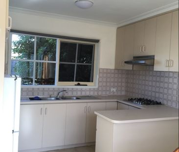 Close to Monash University, Chadstone, Hughesdale Train Station - M... - Photo 3