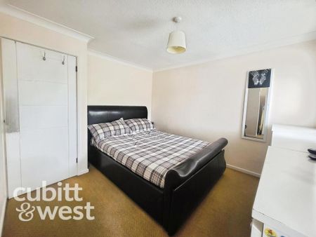 2 bedroom semi-detached house to rent - Photo 5