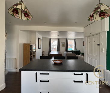 4 bedroom apartment to rent - Photo 1