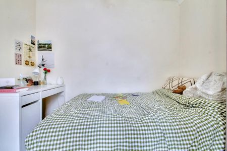 5 bedroom semi-detached house to rent - Photo 3