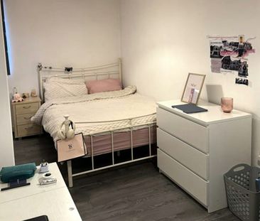 Flat to rent on - Photo 6