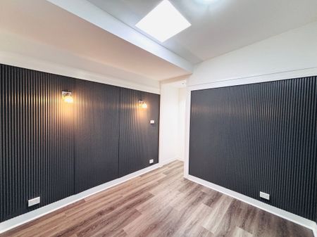 Stylish Two-Storey CBD Living with Private Courtyard - Photo 3