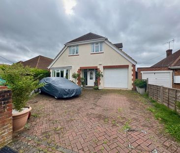 4 bedroom detached house to rent - Photo 2