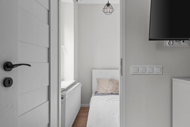 Jasna kawalerka z oddzielną sypialnią - Chorzów - Photo 1