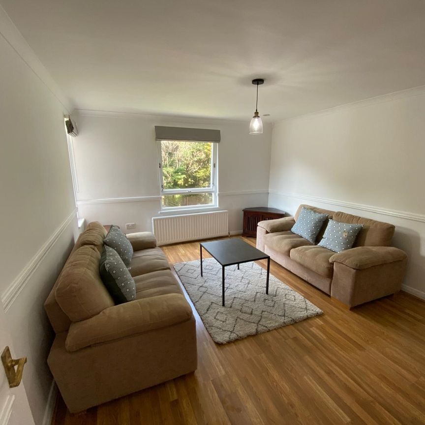 St Johns Park, London, SE3 - Photo 1