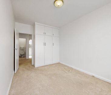 2/293 Kooyong Road, Elsternwick - Photo 5