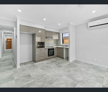 Brand new 2 bedroom duplex - Photo 1