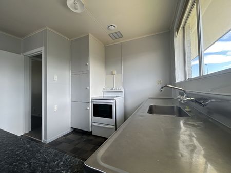 20 Koromiko Avenue, Hawera - Photo 5