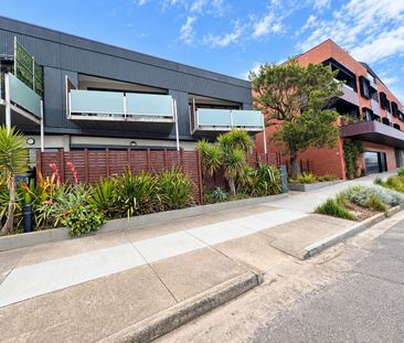 Light-Filled Living in a Prime Mordialloc Location - Photo 6