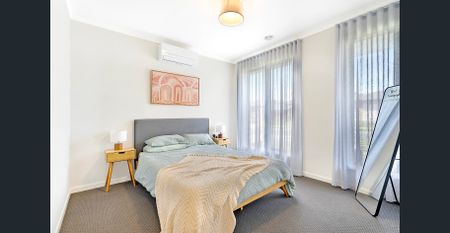 Generous Family Home For Rent-21 Pelham Dr, Clyde VIC 3978 - Photo 4