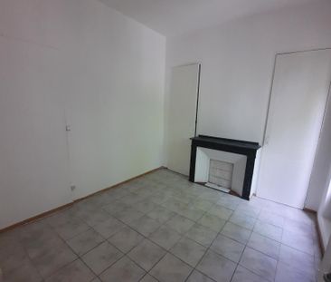 Location Appartement 2 pièces 46m² - Photo 2