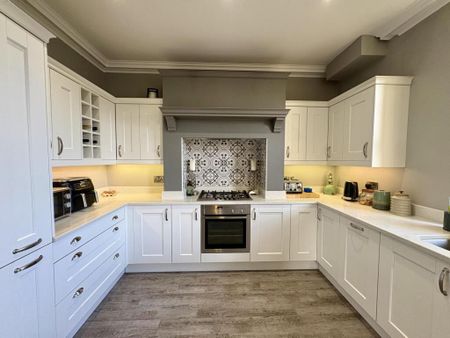 3 bedroom terraced house to rent - Photo 5