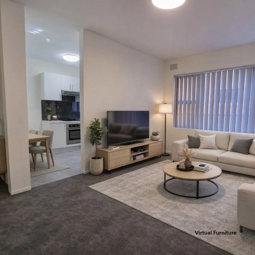 Charming Two-Bedroom Apartment in Cozy Complex - Photo 1